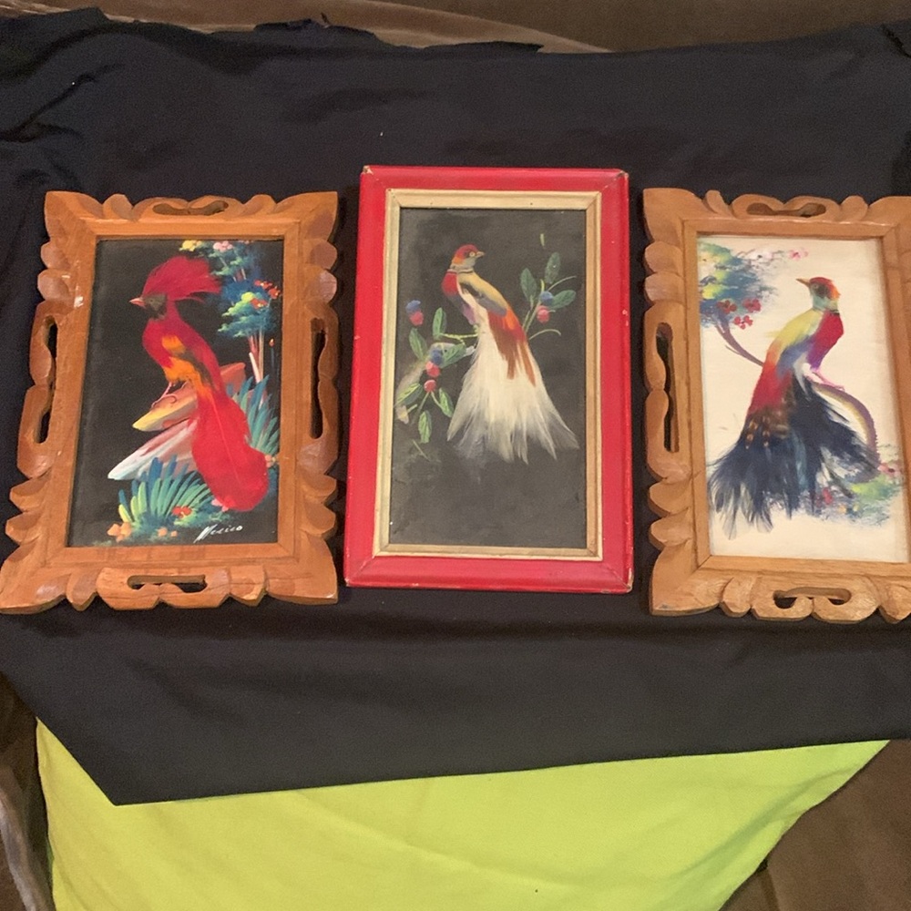 Vintage Mexican Feather Craft (3) - Picture 8 of 8